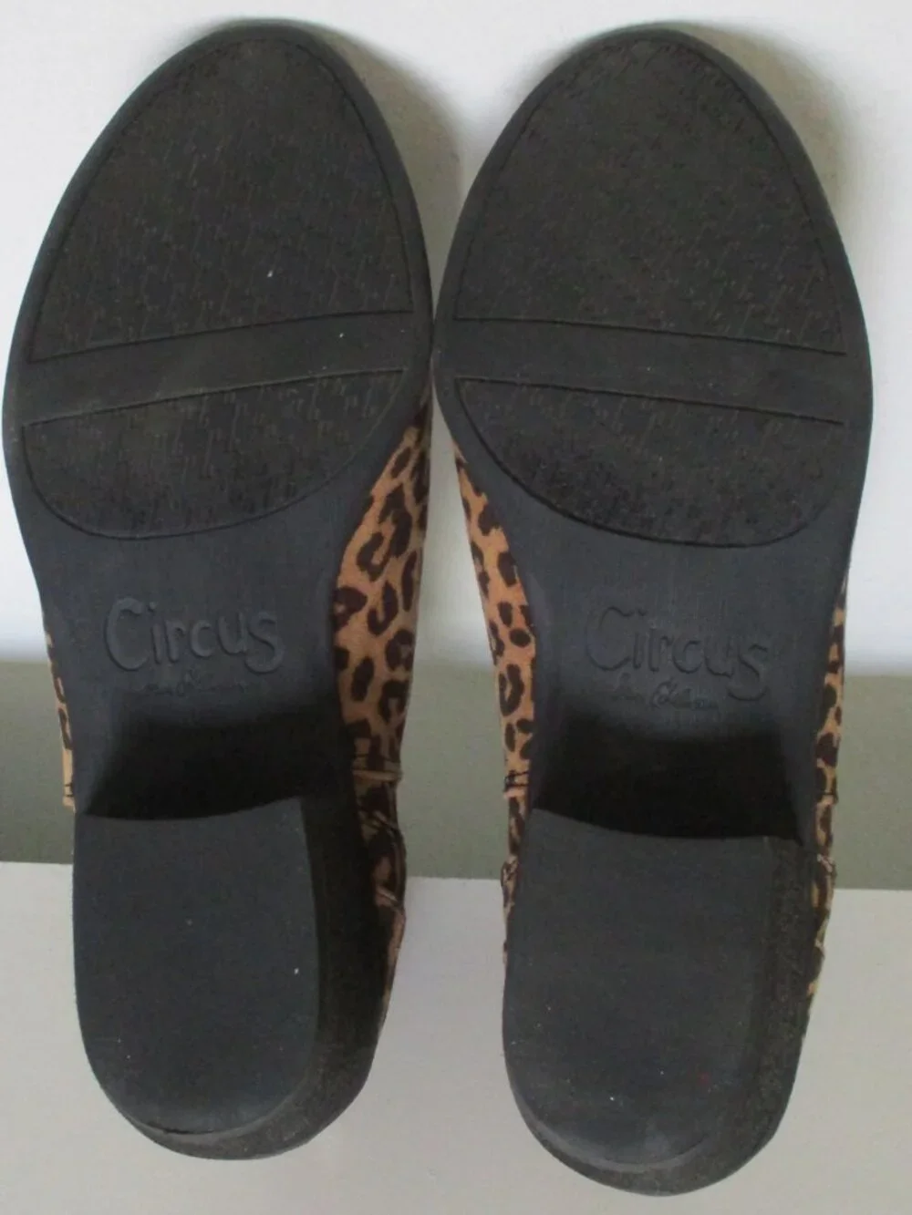 Circus by Sam Edelman Womens Leopard Print Ankle Bootie Shoe NWOB - Size 5.5M